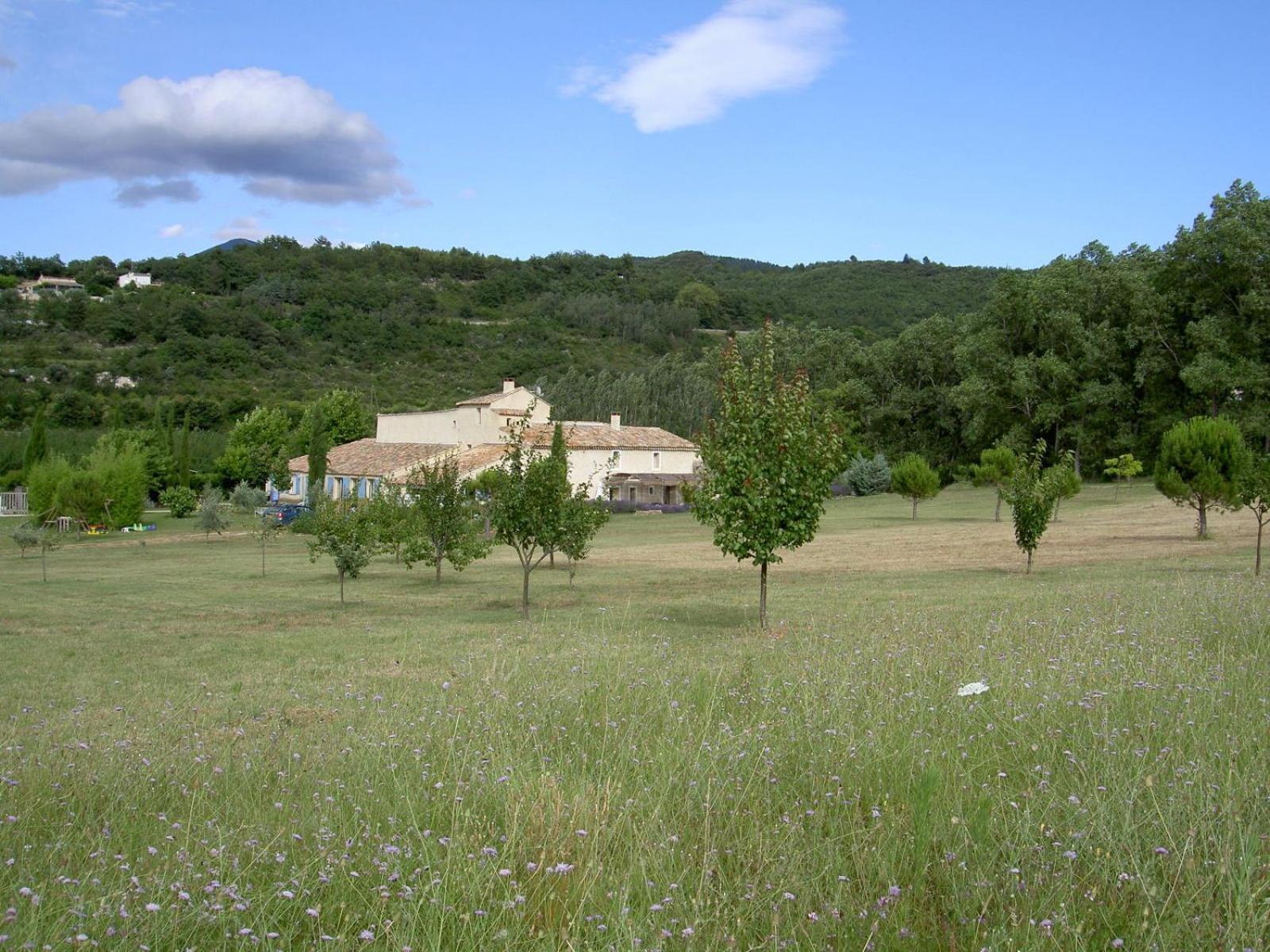 Gite Aux Tournesols Malaucène エクステリア 写真