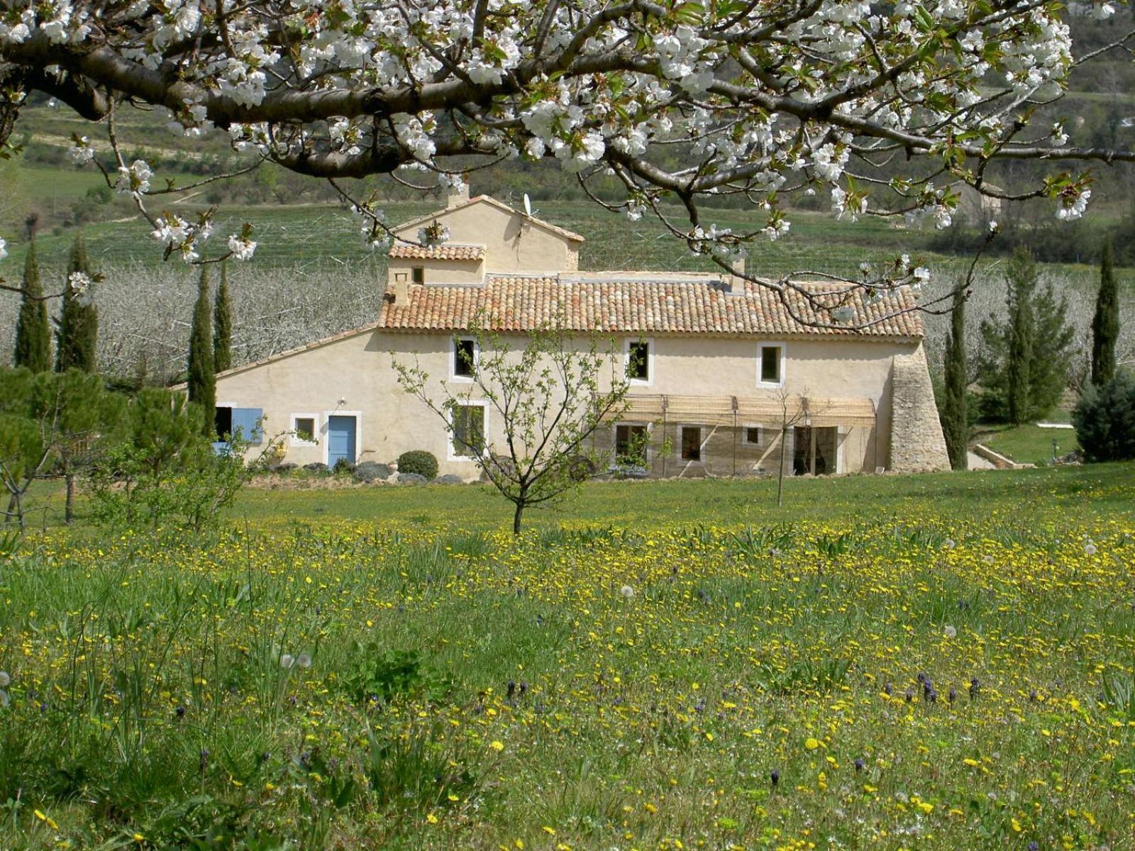 Gite Aux Tournesols Malaucène エクステリア 写真